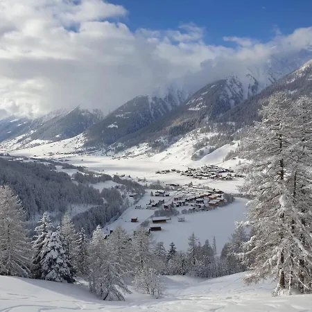 Biene - Swiss Alp With Sauna And Jacuzzi Chalet